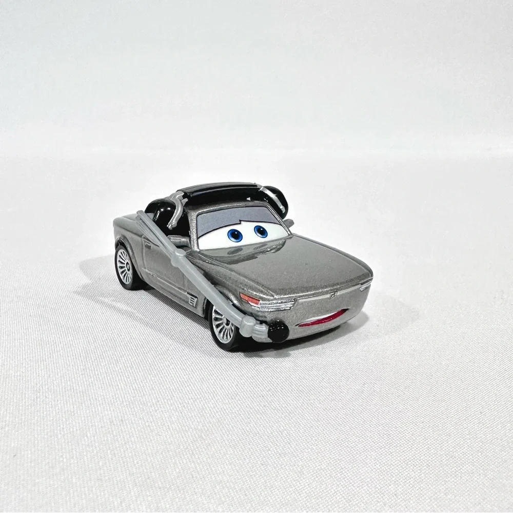 Disney Pixar Cars 3 Sterling with Headset Die-cast Mattel